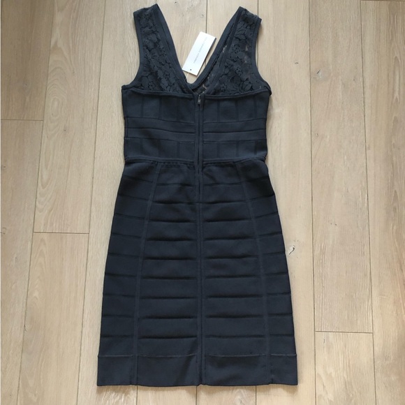 NWT French Connection Katie Crepe Lace Detailed Sleeveless V Neck Dress in Grey - Picture 4 of 14